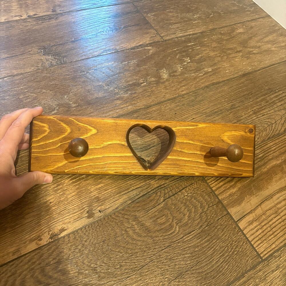 Cottagecore Small HEART Wood Wall Hanging with 2 Pegs y2K 90s